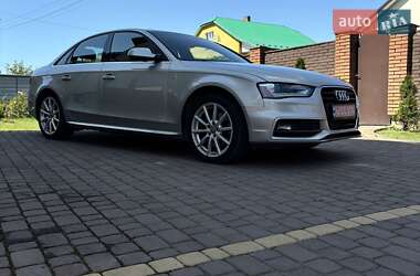 Седан Audi A4 2014 в 