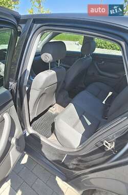 Седан Audi A4 2001 в 