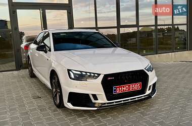 Седан Audi A4 2018 в 