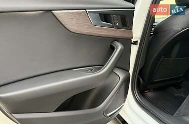 Седан Audi A4 2018 в 