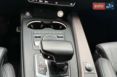Седан Audi A4 2018 в 