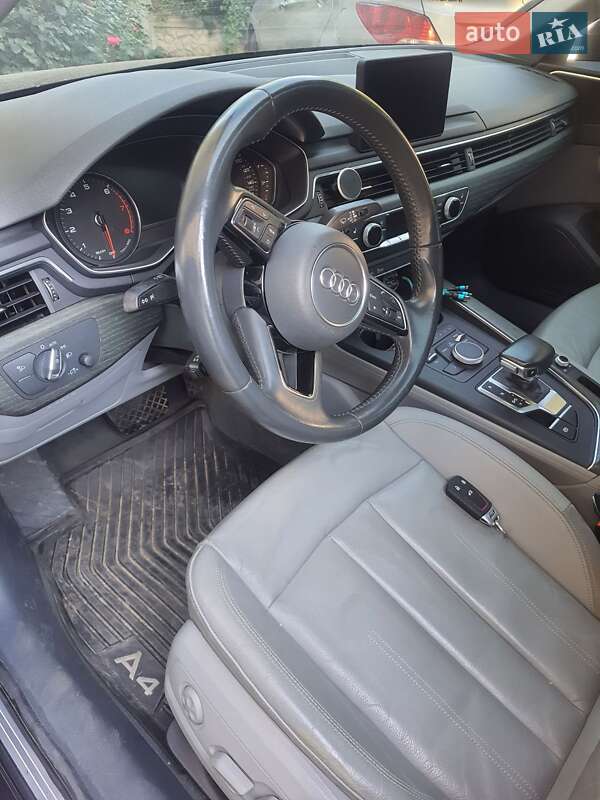 Седан Audi A4 2018 в Харькове