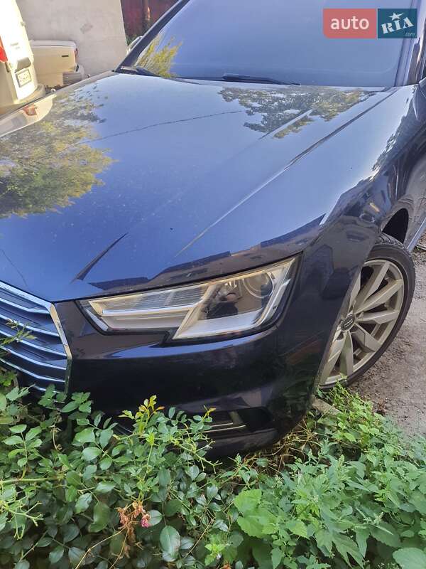 Седан Audi A4 2018 в Харькове