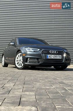 Седан Audi A4 2017 в 