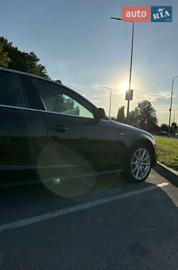 Седан Audi A4 2015 в 