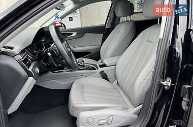 Седан Audi A4 2021 в 