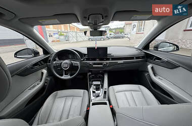 Седан Audi A4 2021 в 