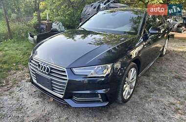 Седан Audi A4 2018 в Львове