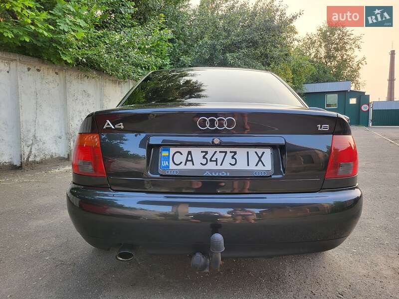 Седан Audi A4 1995 в Черкассах