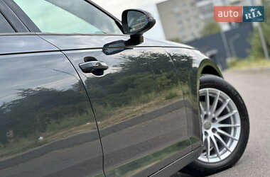 Универсал Audi A4 2016 в 