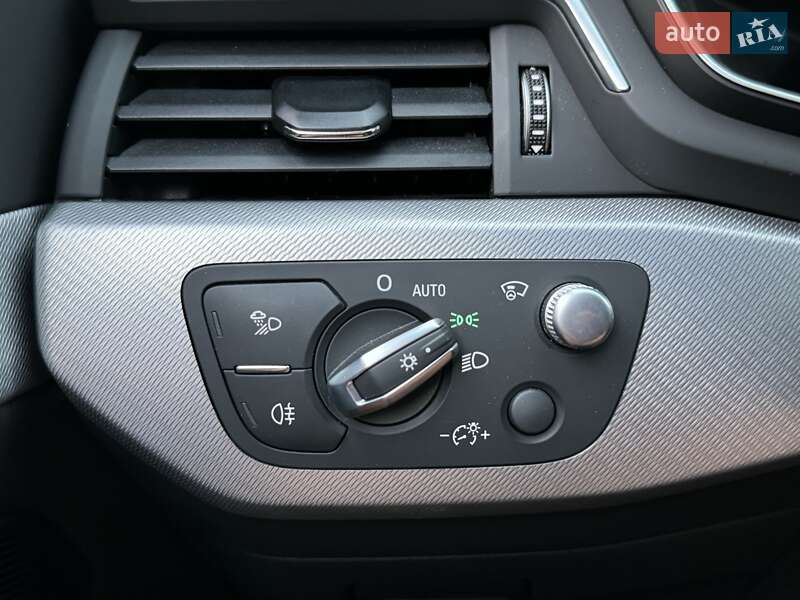 Універсал Audi A4 2022 в Луцьку