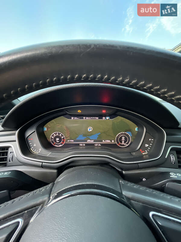 Седан Audi A4 2016 в Днепре