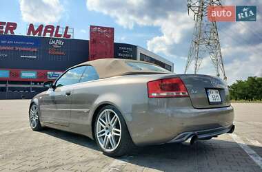 Кабриолет Audi A4 2009 в 