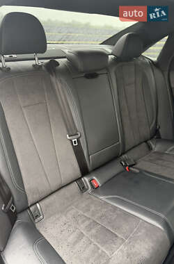 Седан Audi A4 2020 в 
