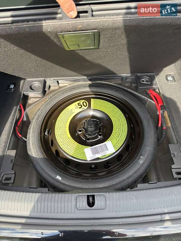 Седан Audi A4 2019 в Киеве