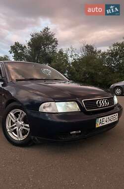 Седан Audi A4 1997 в 