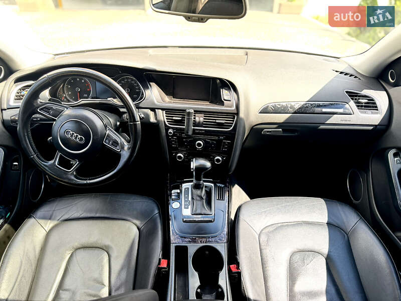 Седан Audi A4 2013 в Харькове