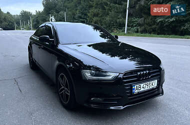 Седан Audi A4 2012 в Хмільнику