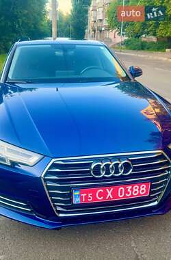 Седан Audi A4 2018 в 