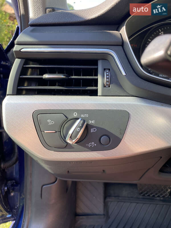 Седан Audi A4 2018 в Киеве фото 19 Седан Audi A4 2018 в Киеве