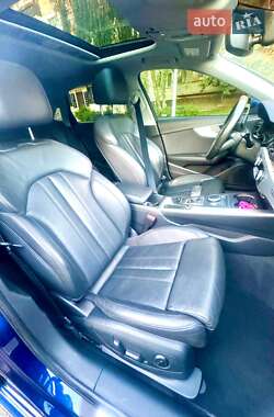 Седан Audi A4 2018 в 