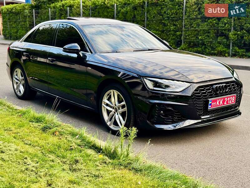 Седан Audi A4 2021 в Киеве