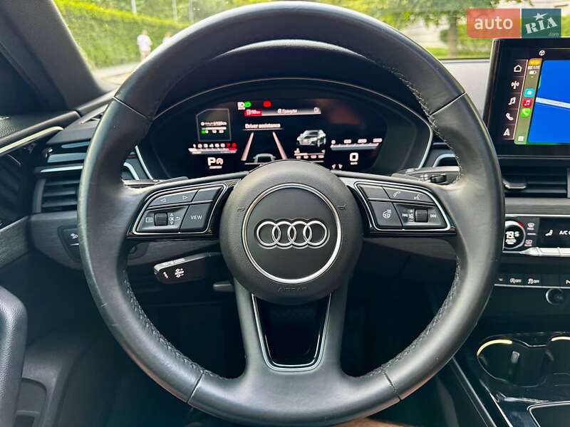 Седан Audi A4 2021 в Киеве