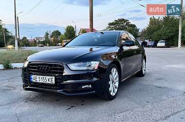 Седан Audi A4 2013 в 