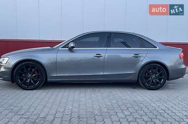 Седан Audi A4 2013 в 