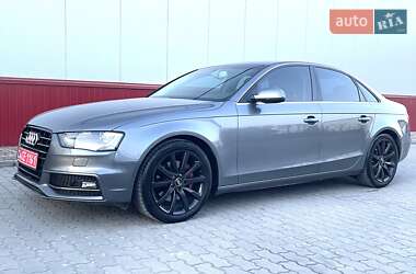 Седан Audi A4 2013 в 