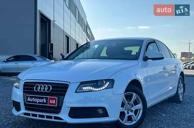Седан Audi A4 2010 в Львові