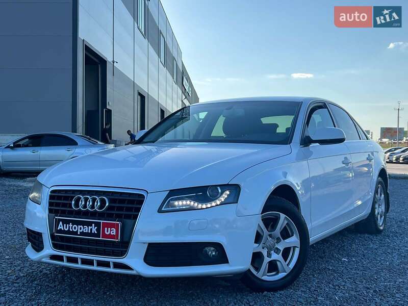 Седан Audi A4 2010 в 