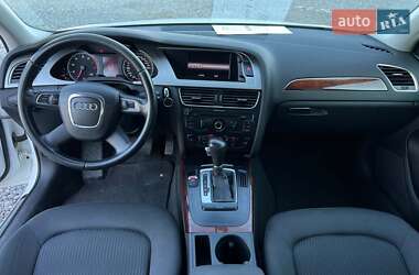 Седан Audi A4 2010 в 