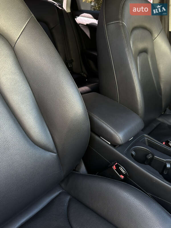 Седан Audi A4 2012 в Черкассах