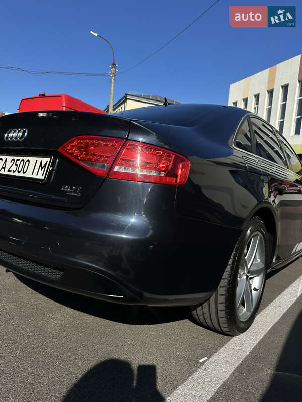 Седан Audi A4 2012 в Черкассах