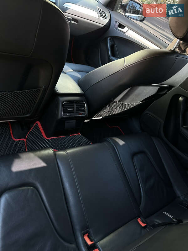 Седан Audi A4 2012 в Черкассах