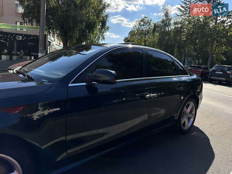 Седан Audi A4 2012 в Черкассах