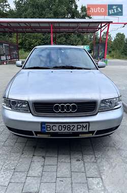 Седан Audi A4 1996 в Николаеве