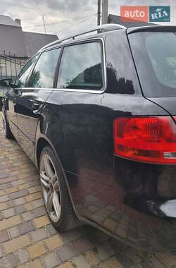 Универсал Audi A4 2004 в 