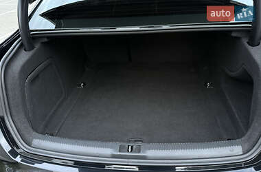 Седан Audi A4 2015 в 