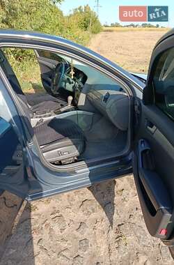 Седан Audi A4 2010 в 