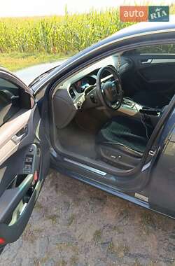 Седан Audi A4 2010 в 