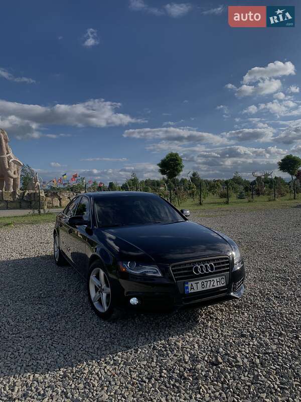 Седан Audi A4 2011 в 