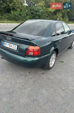 Седан Audi A4 1996 в 