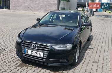 Седан Audi A4 2012 в Ивано-Франковске