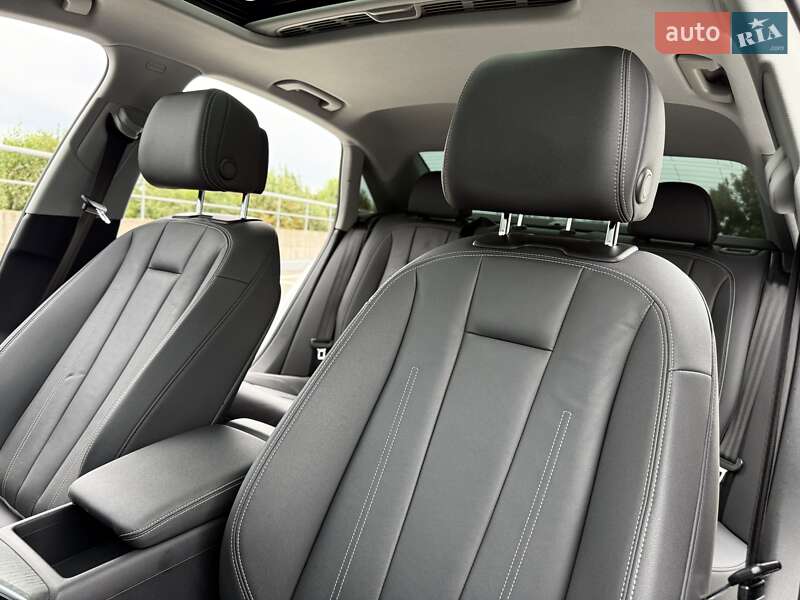 Седан Audi A4 2021 в Киеве