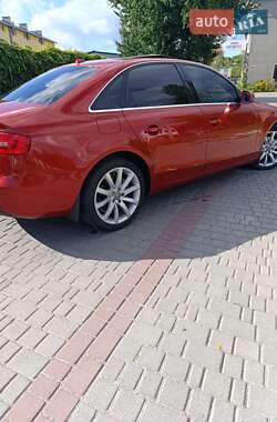 Седан Audi A4 2013 в 