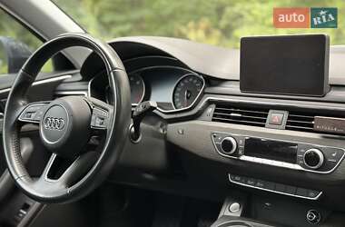 Седан Audi A4 2018 в 