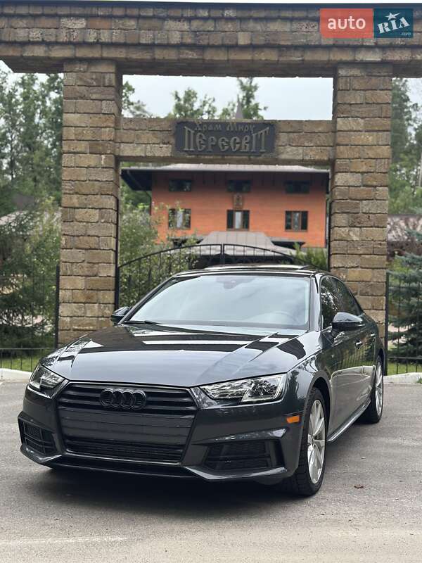 Седан Audi A4 2018 в Киеве
