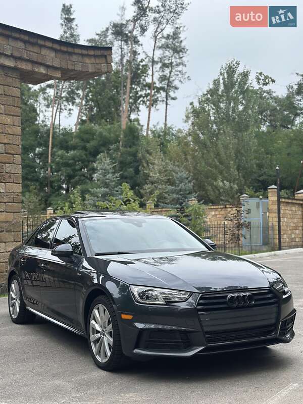 Седан Audi A4 2018 в Киеве